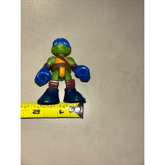 Nickelodeon Teenage Mutant Ninja Turtles, Leo the Knight 3 Inches figure, 2014 - Picture 8 of 8